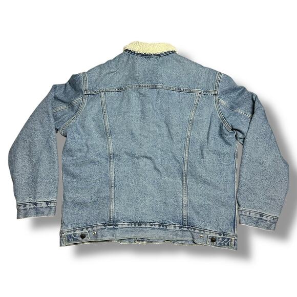Levi’s Sherpa Lined Denim Trucker Jacket Faded Blue 90s Style Jean Jacket Sz XL - Picture 2 of 9
